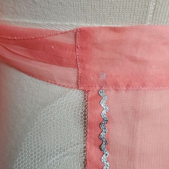 Christmas apron, home made and very lovely. Bells and bows. Peack and wh… - Picture 5 of 12